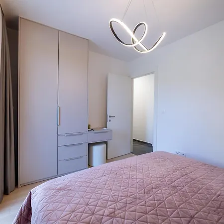 Riela Apartment *